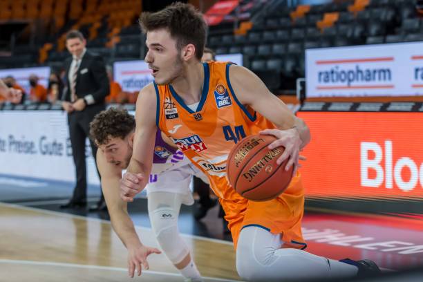 任后腰的能 任后腰的能