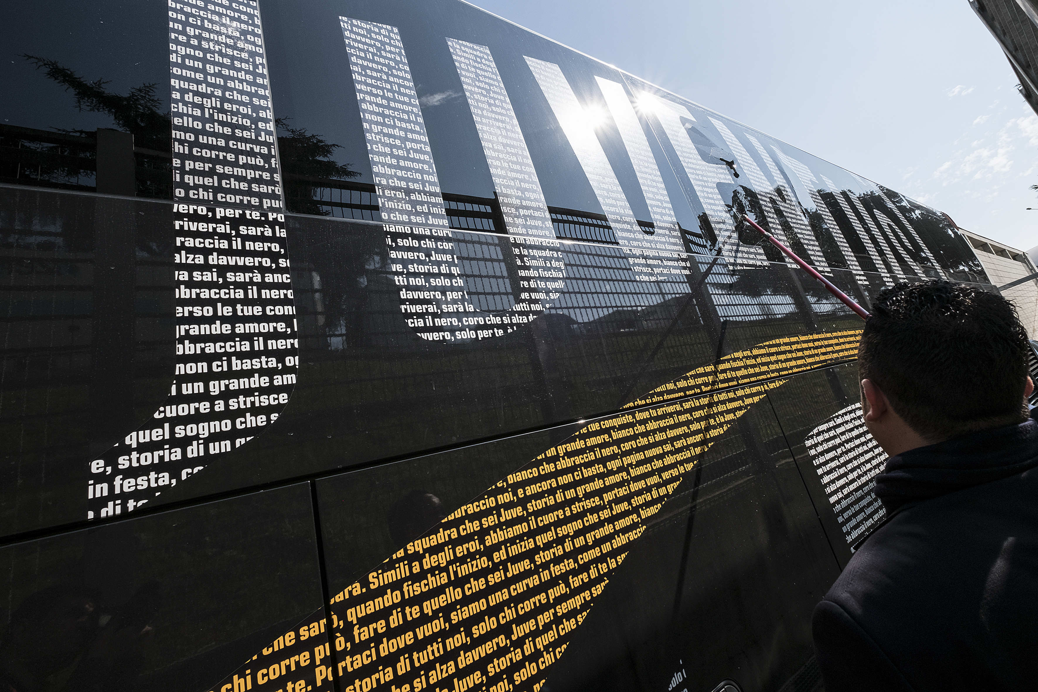 在防守端 在防守端