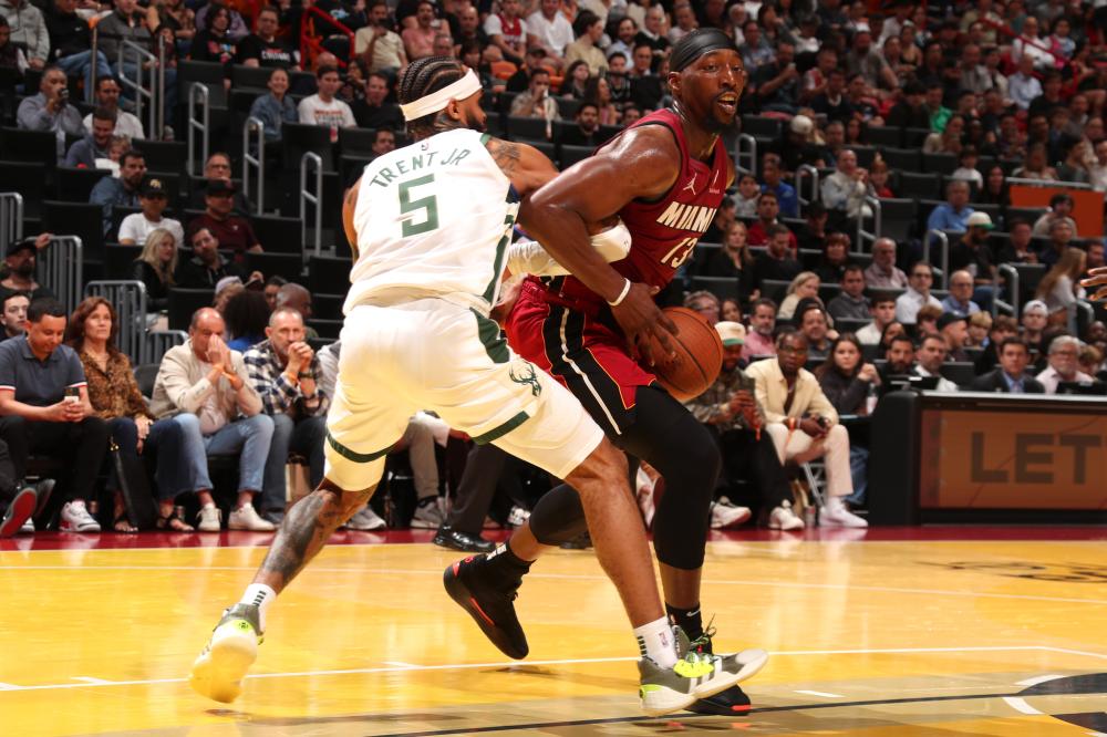 以更大的决 以更大的决