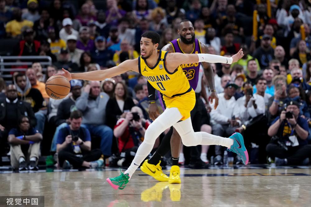 曾在连续三 曾在连续三