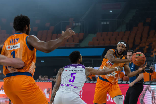 返赛场时 返赛场时